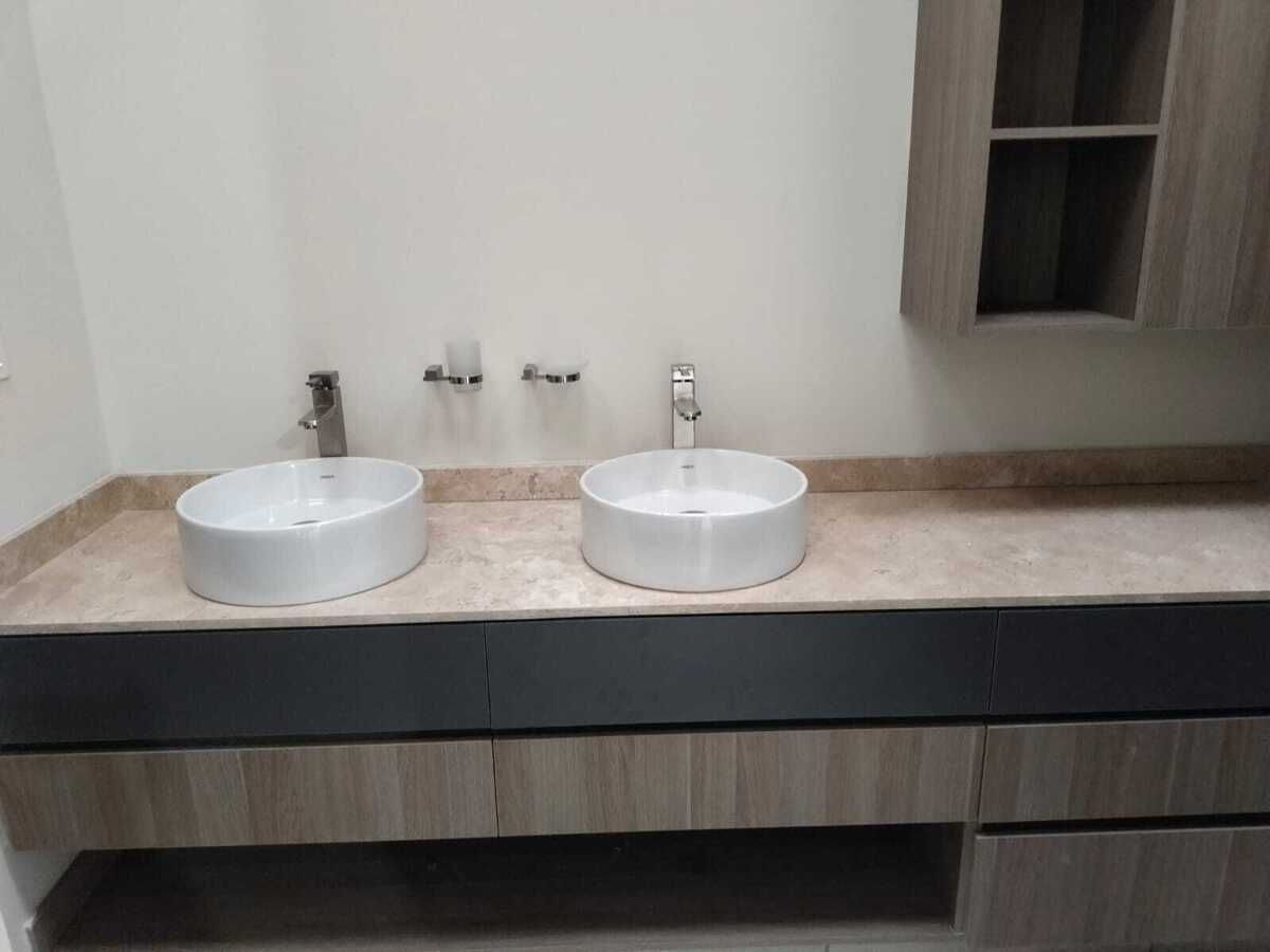 12 de 23: Lavamanos recáma principal