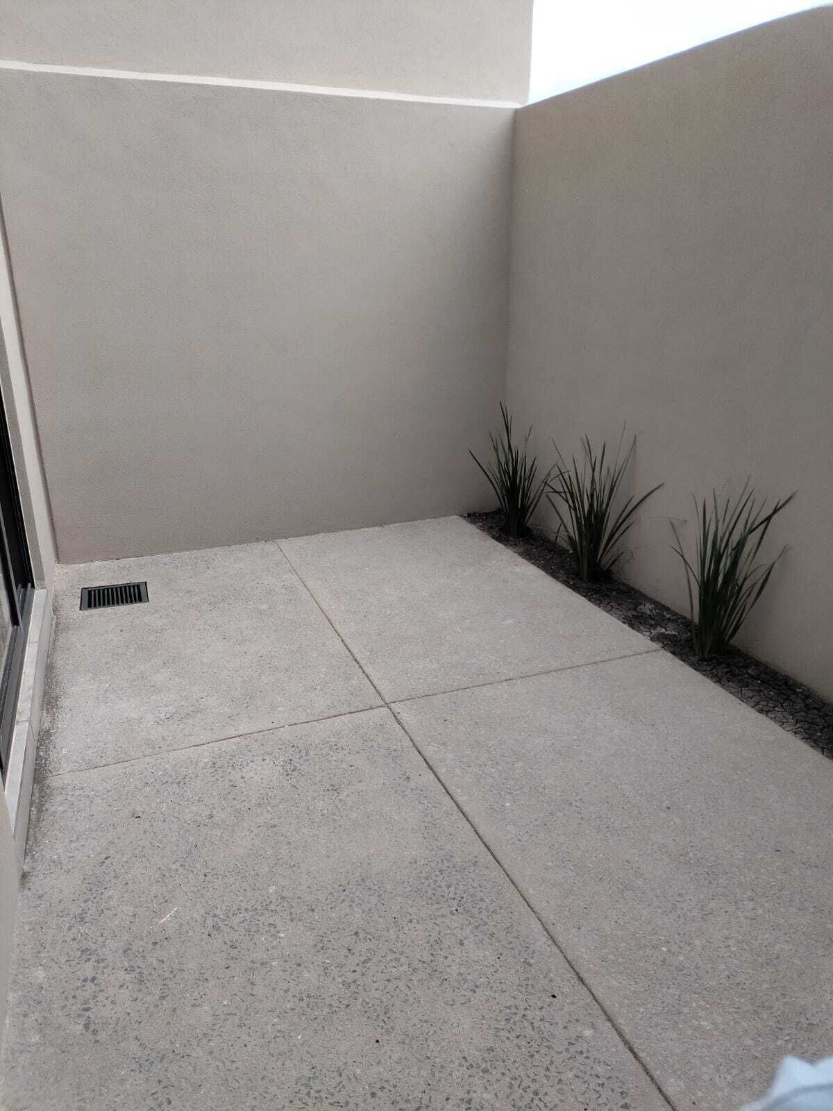 17 de 23: Patio trasero