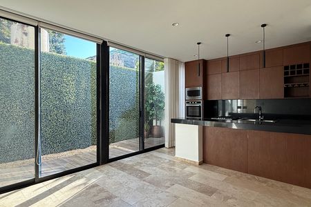 Townhouse en renta en Privada Sens en Santa Gertrudis Copó