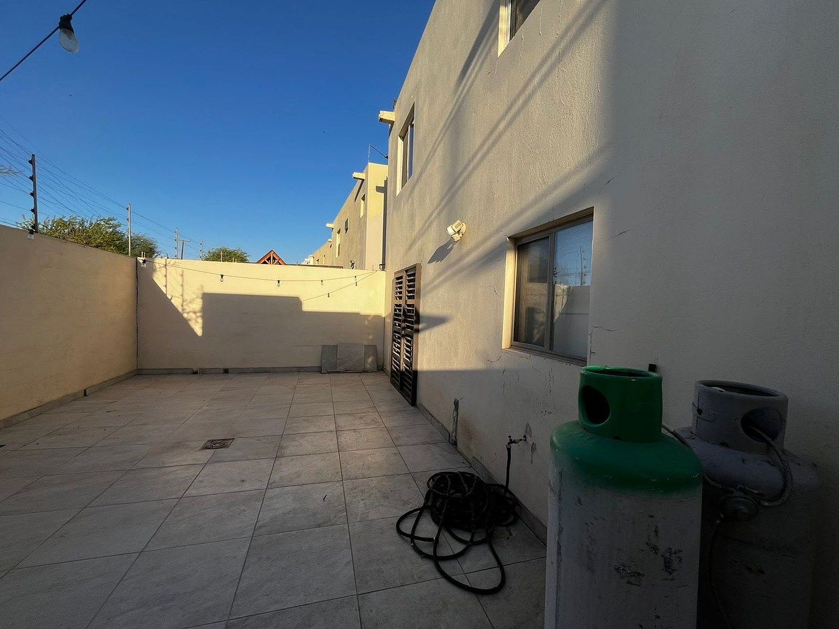 Casa en La Rioja Residencial, Mexicali, foto 23 de 25