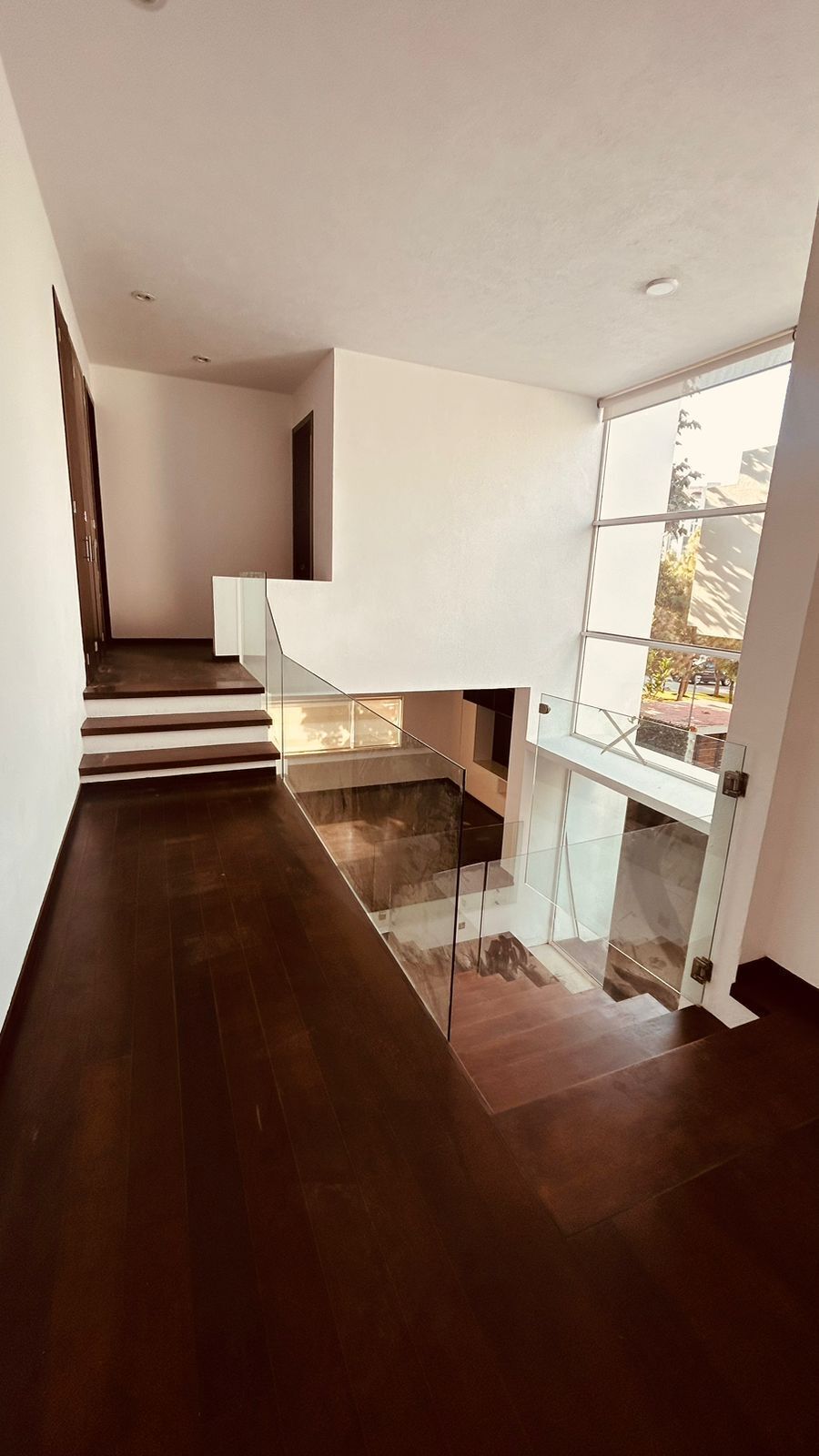 18 de 39: Pasillo segunda planta