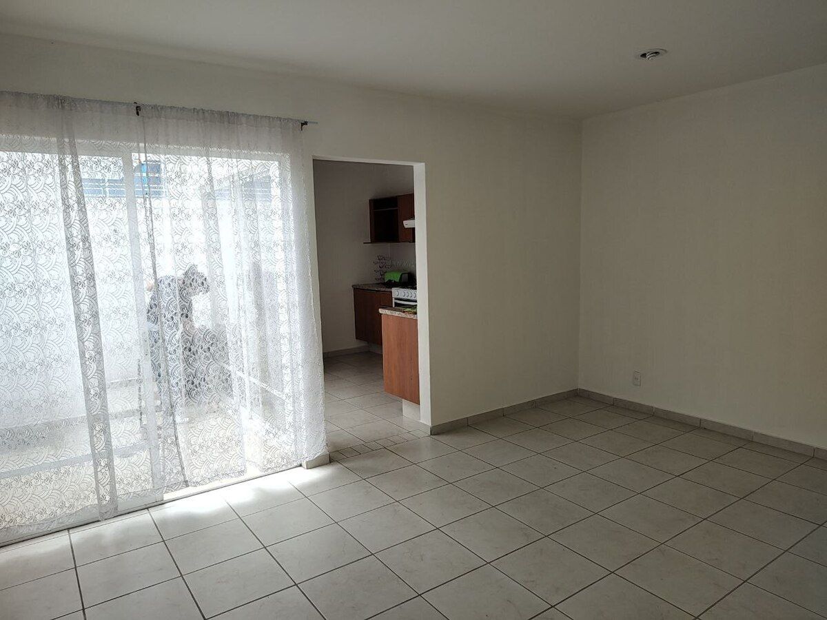 3 de 11: Sala y comedor