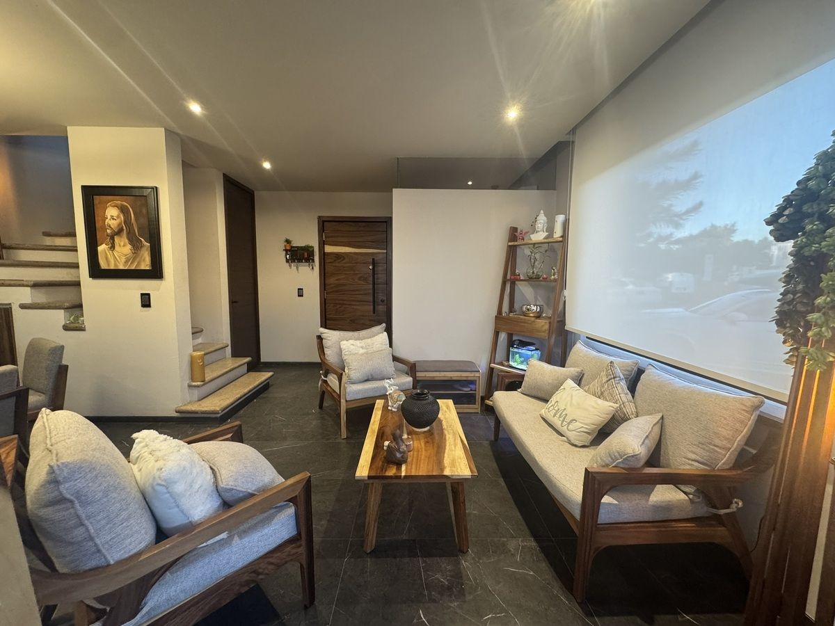 13 de 27: Sala