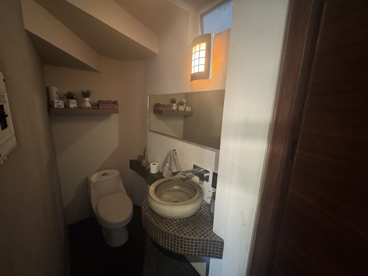 14 de 27: 1/2 baño