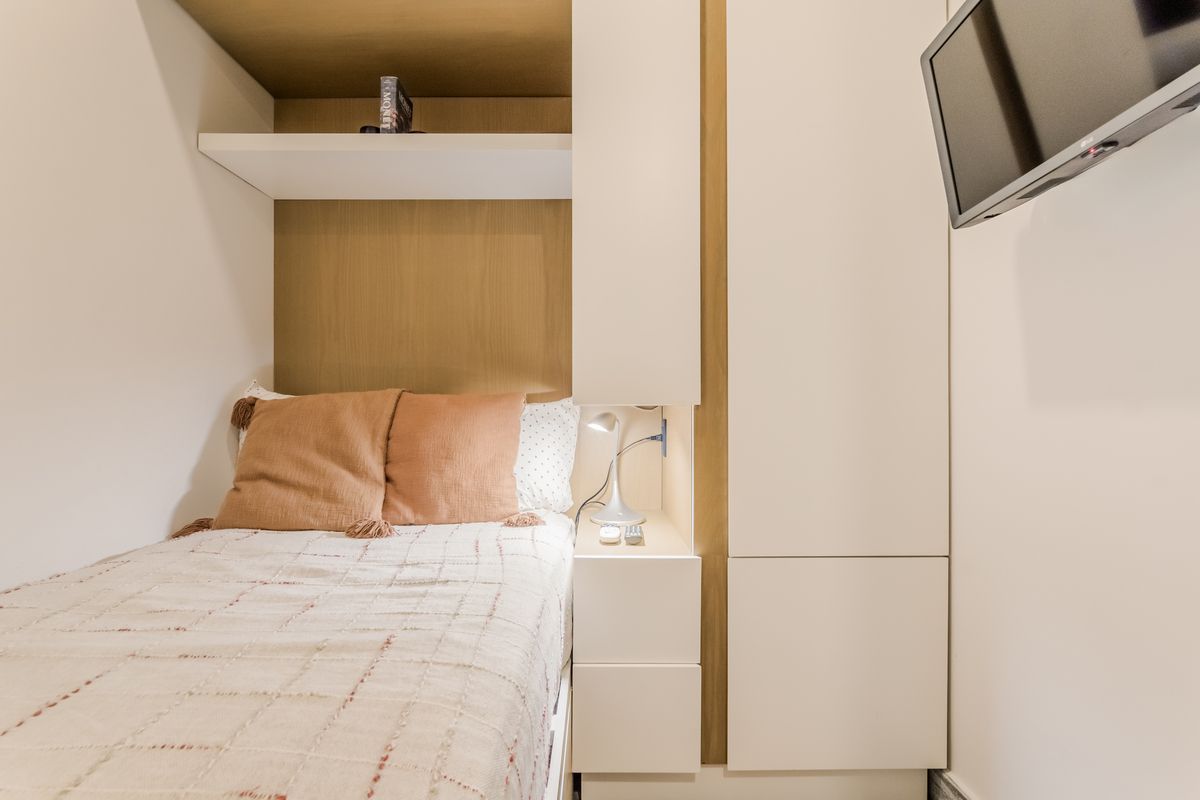 24 of 28: Recámara 
Cama individual