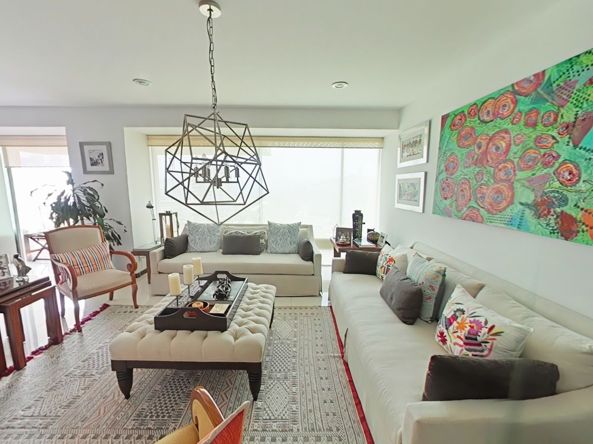 Venta Departamento de Lujo a Precio de remate ¡Oportunidad Única Lomas Country - foto 1