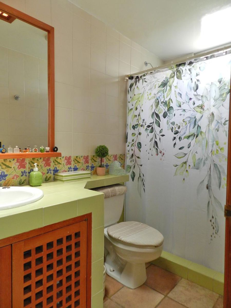 39 de 43: Baño 3ra recámara