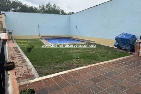 CASA EN VENTA EN BARRIO DE SAN JUAN TEQUISQUIPAN. Antonia