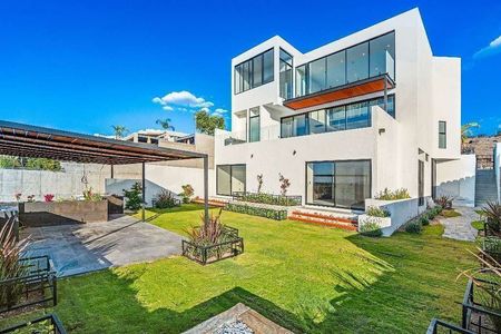 Casa en San Miguel de Allende – Diseño Contemporáneo en Club de Golf Malanquin