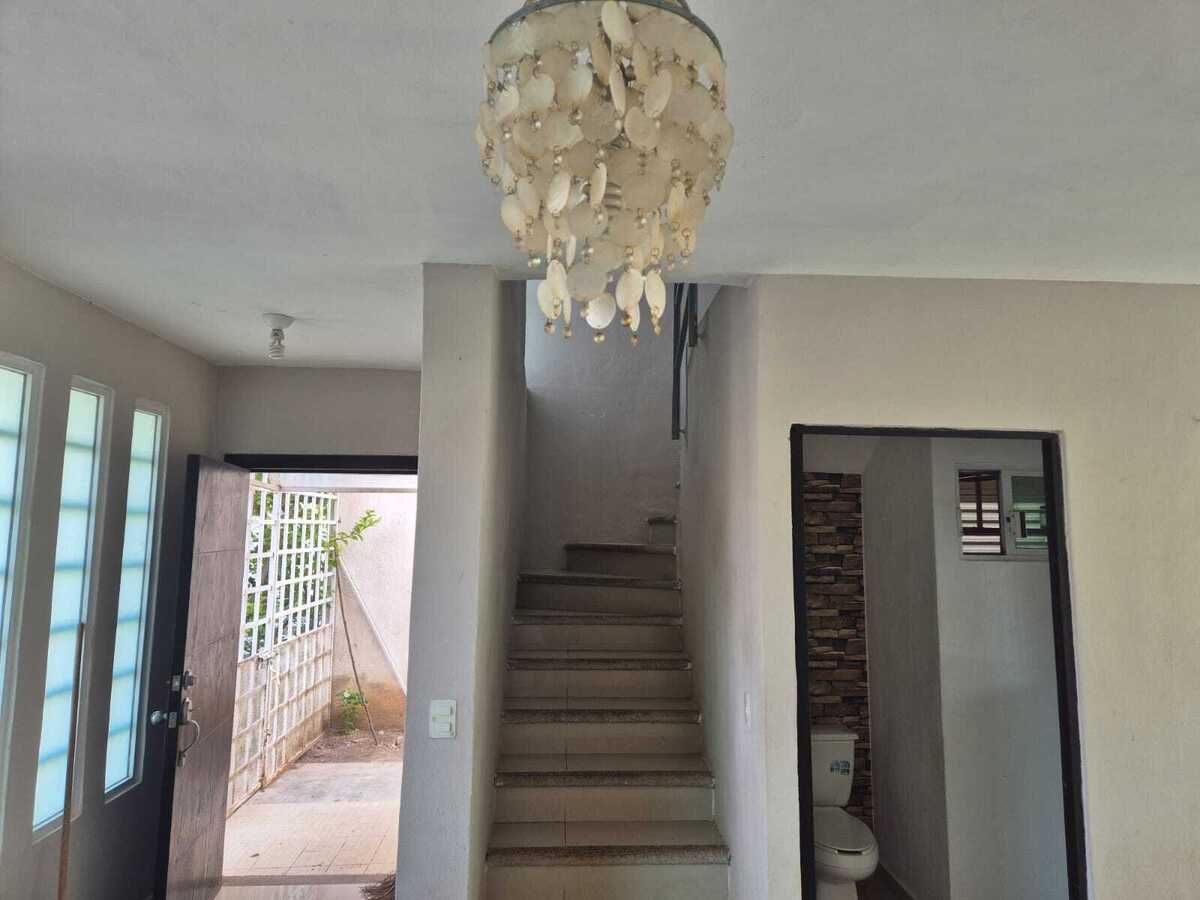 3 of 9: ENTRADA PRINCIPAL