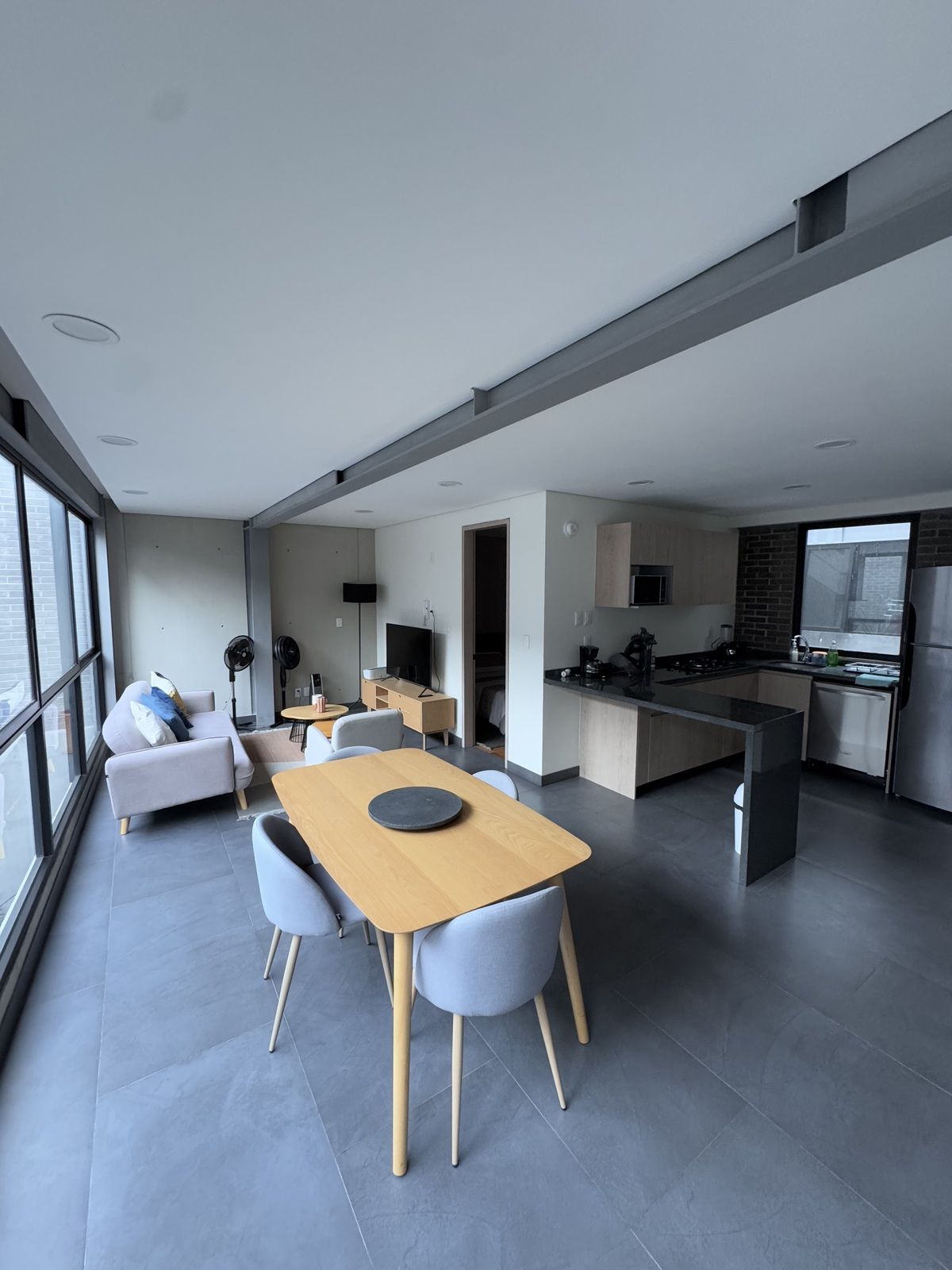 Furnished apartment in the city of sports, photo 1 of 26