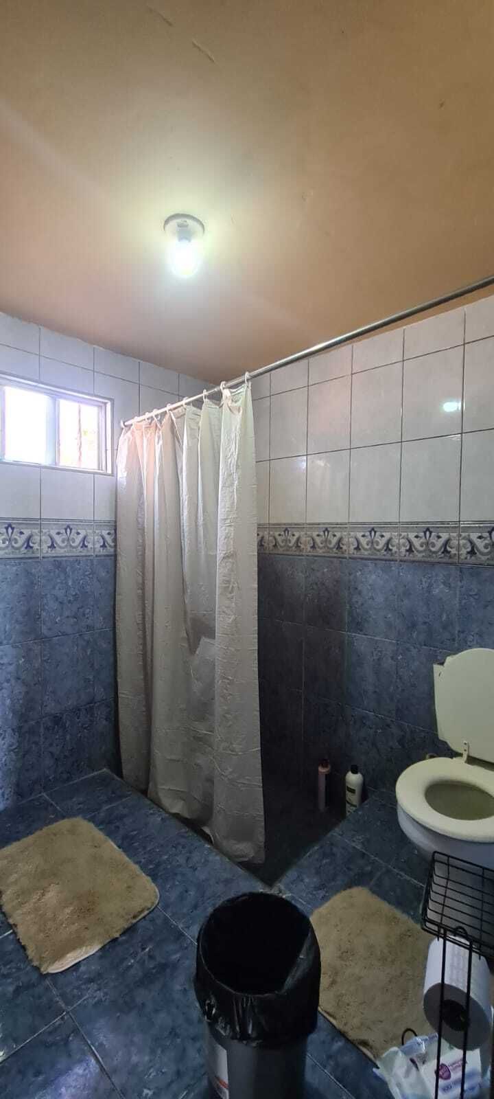 12 de 18: BAÑO COMPLETO SEGUNDO PISO