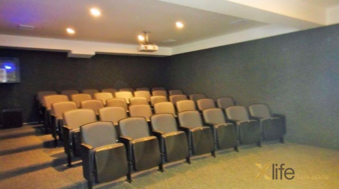 24 de 30: Amenidades: Cine