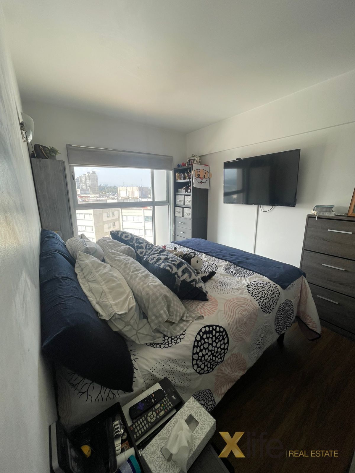 5 of 28: Habitación principal