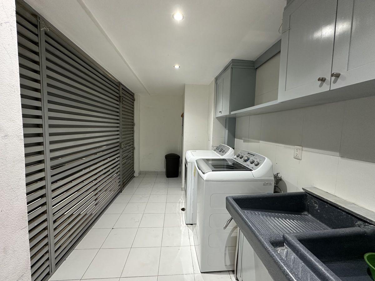 27 of 27: Cuarto de lavado