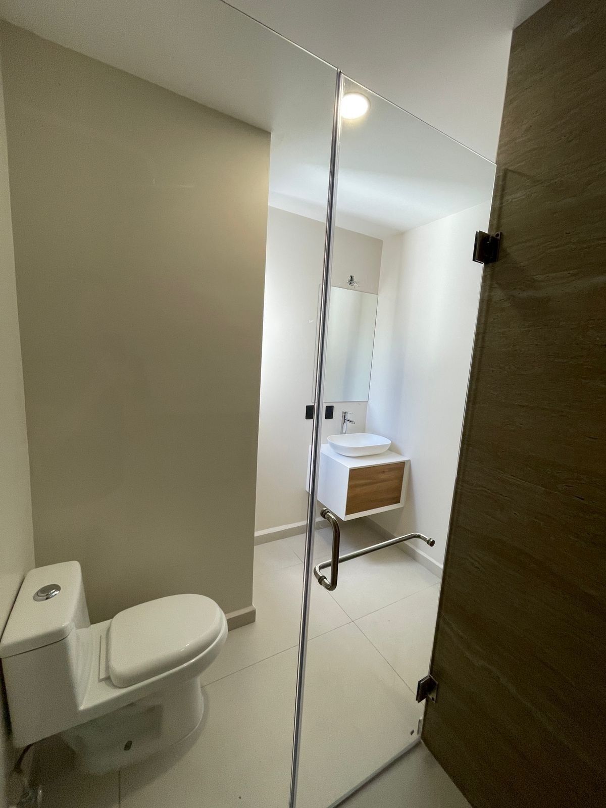 Baño, photo 16 of 18