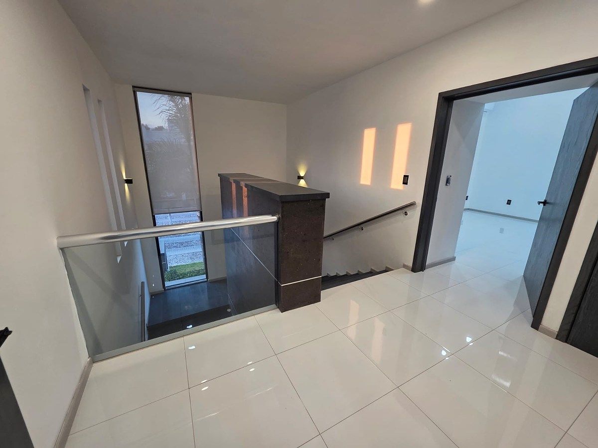 43 of 50: Planta Alta