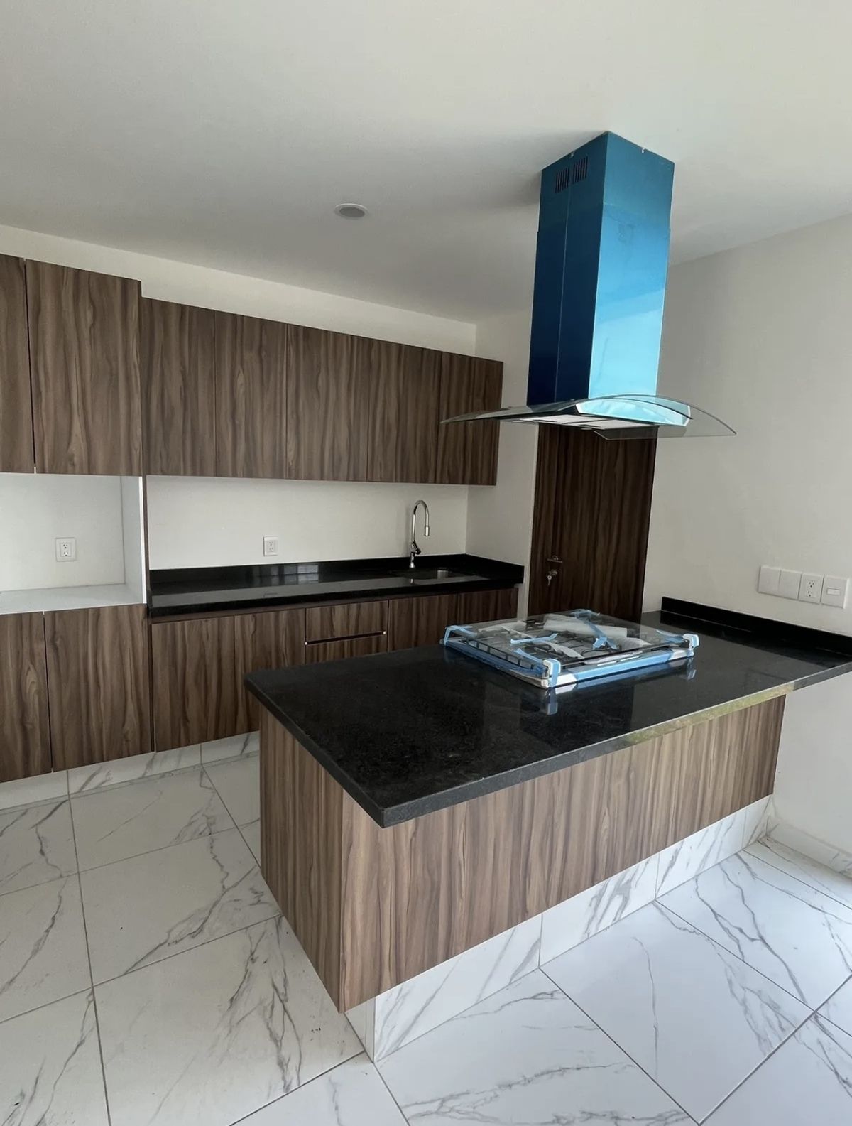INCREÍBLE OPORTUNIDAD DE CASA EN VENTA NUEVA EN COTO ADAMAR - foto 4
