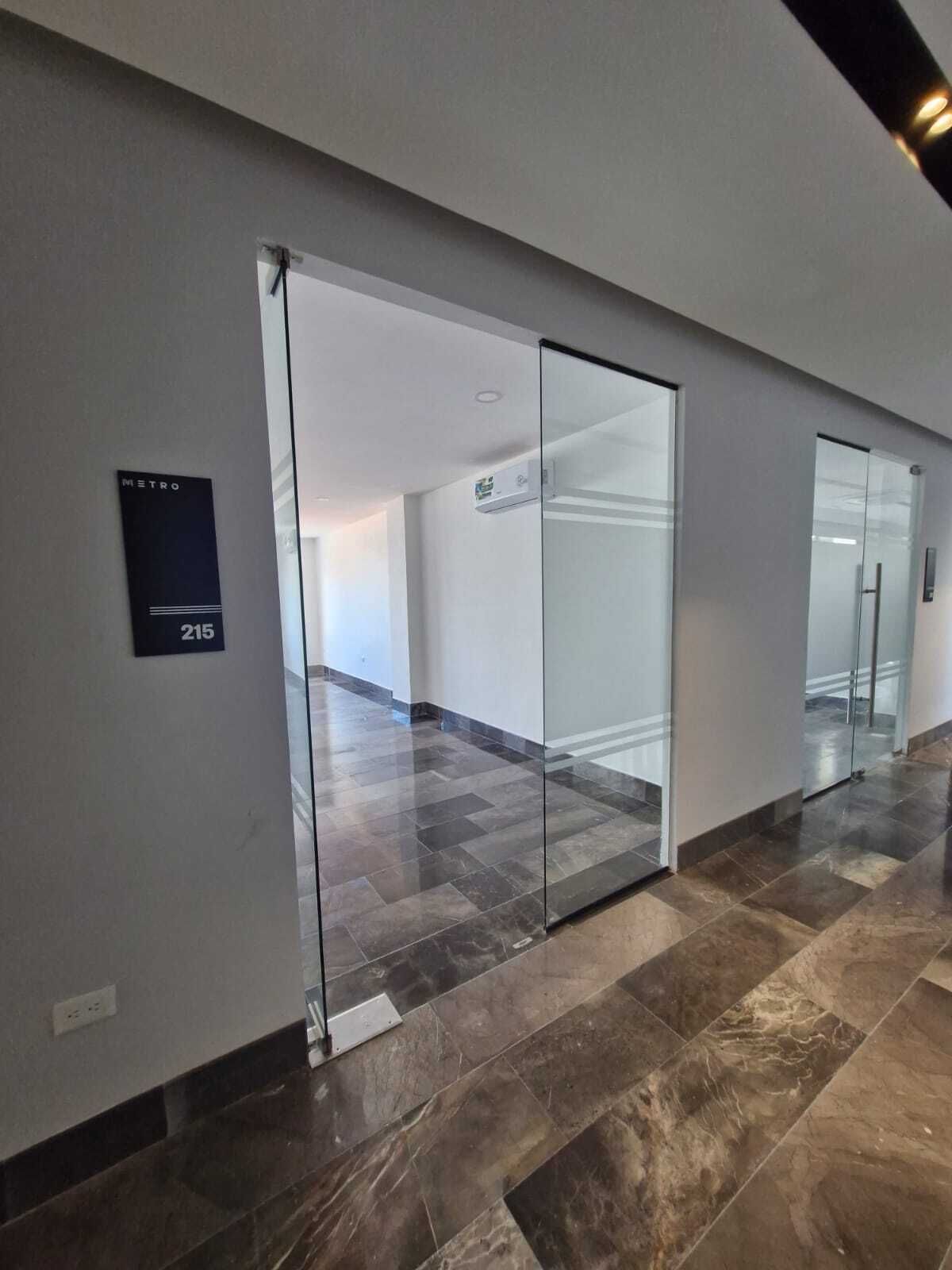 5 de 28: OFICINA EN RENTA