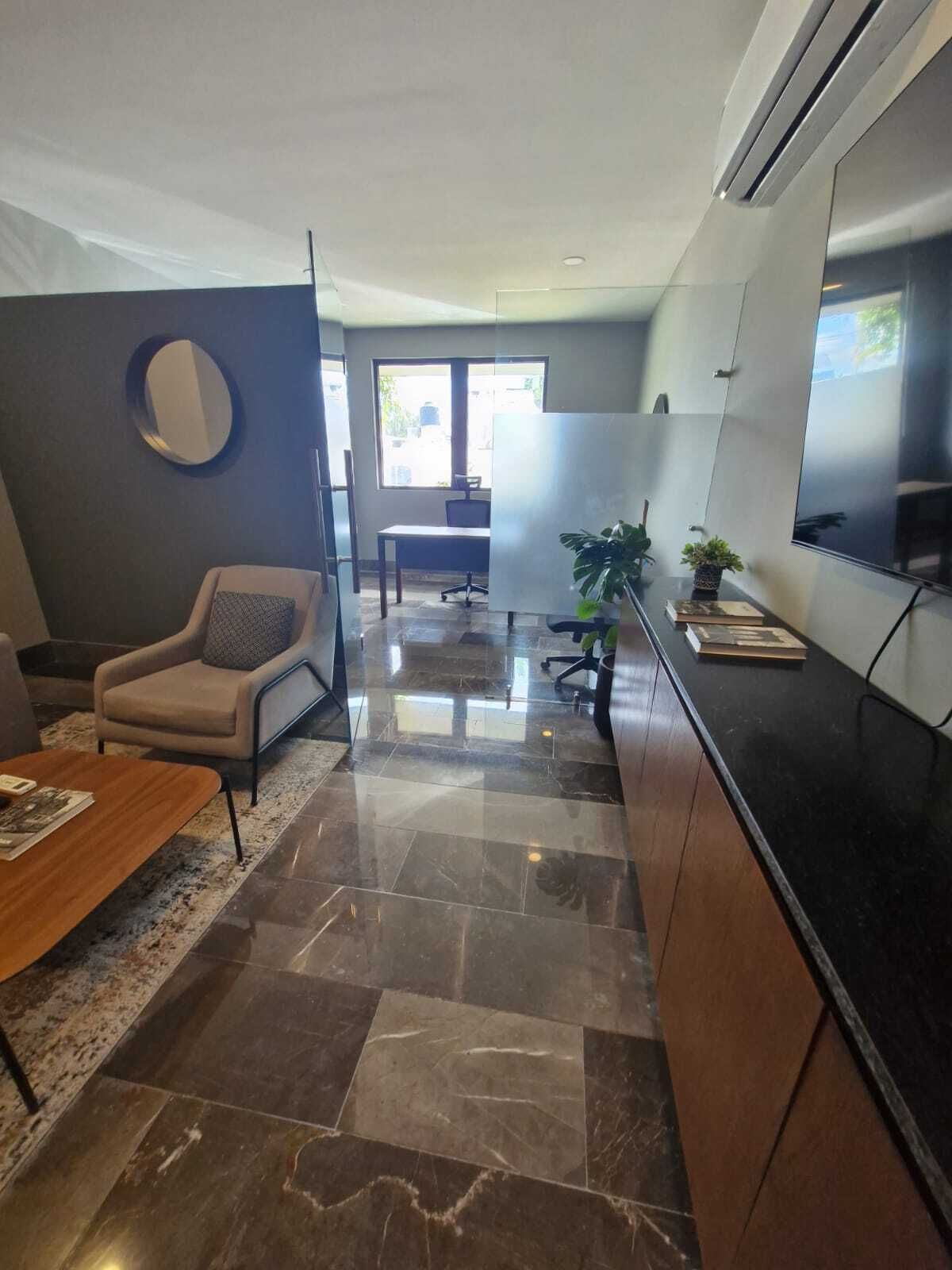 11 de 28: OFICINA MUESTRA