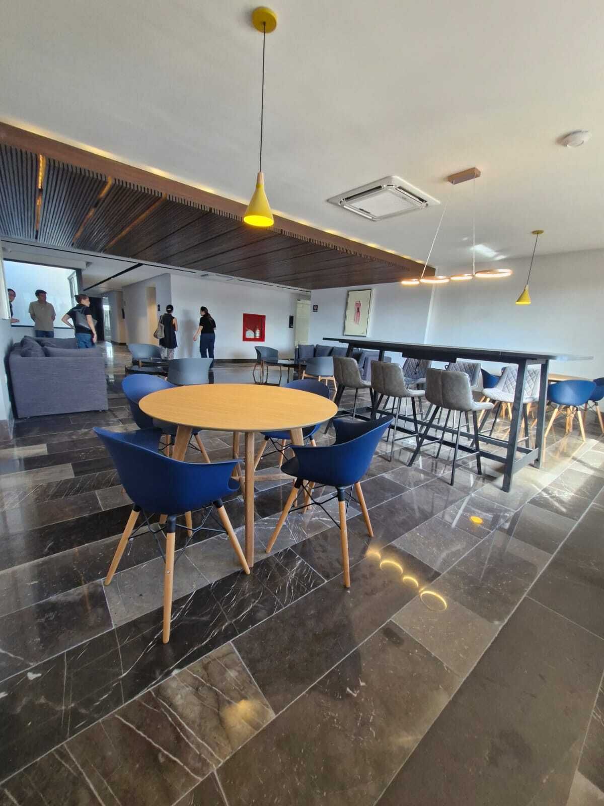 19 de 28: AREA DE coworking EN CADA NIVEL