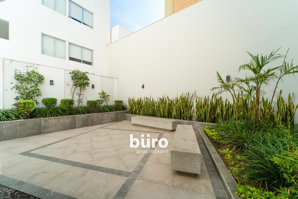 21 de 29: Patio interno de uso común