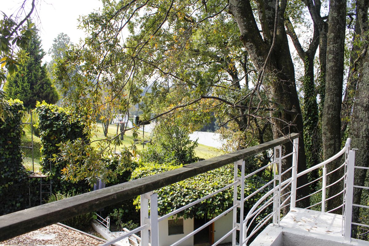 25 of 40: Balcón en R2