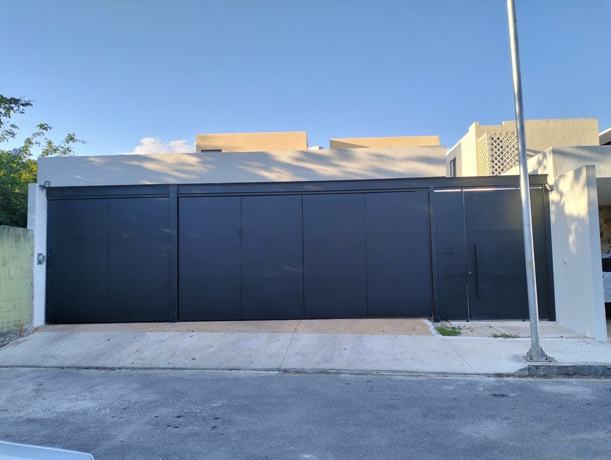 Residencia, con alberca, Paneles solares y palapa en Dzitya, Mérida, Yucatán