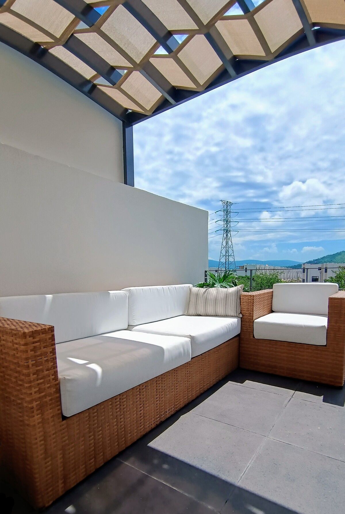12 de 37: Terraza recámara principal