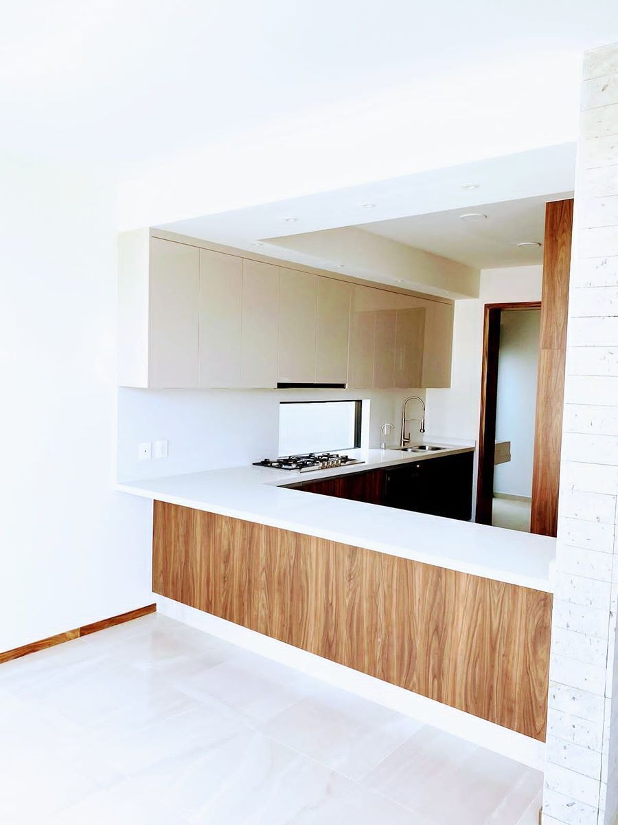 ESPECTACULAR RESIDENCIA EN VENTA EN PARQUES VALLARTA VISÍTALA, TE IMPRESIONARÁ - foto 3