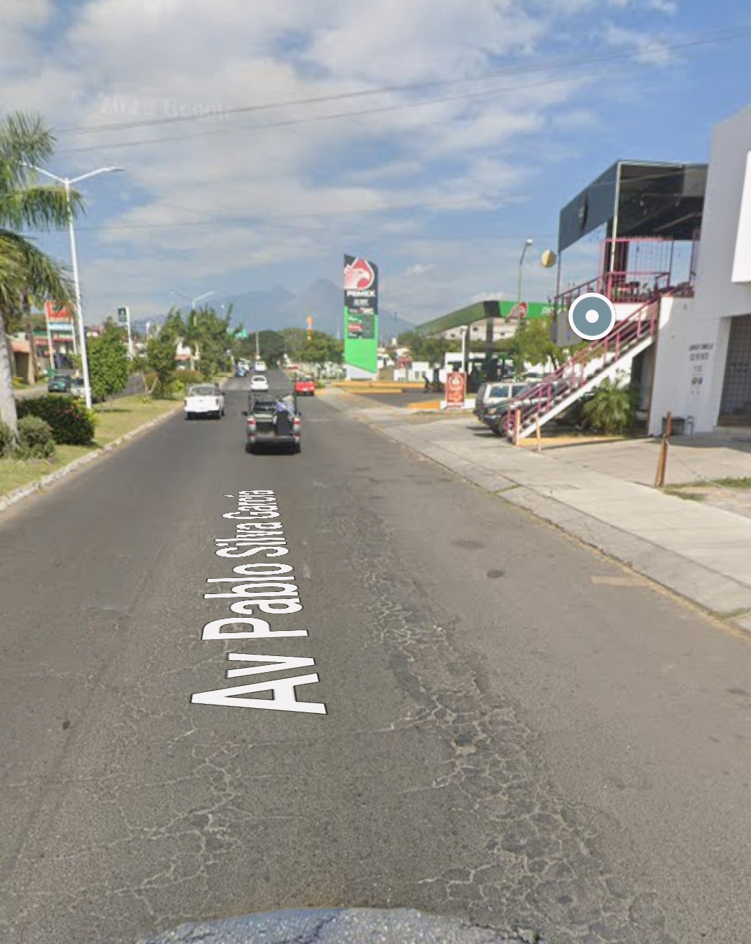 ESPECTACULAR PROPIEDAD CON LOCALES COMERCIALES EN VILLA DE ALVAREZ - foto 4