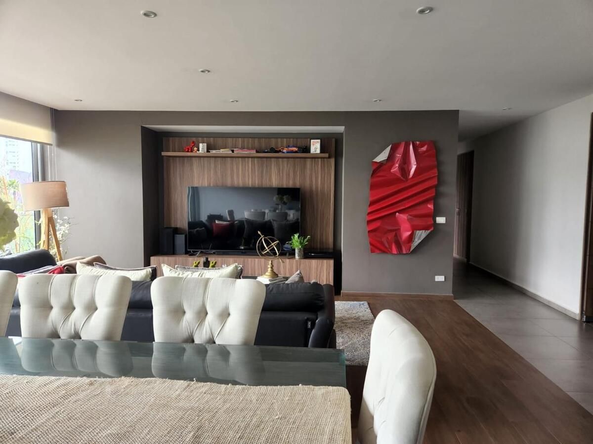 Espectacular Departamento con Vistas Únicas y Amenidades de Lujo en Bosque Real - foto 4