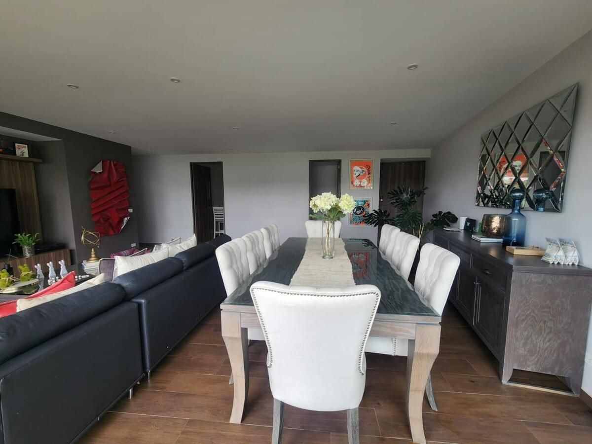 Espectacular Departamento con Vistas Únicas y Amenidades de Lujo en Bosque Real - foto 5