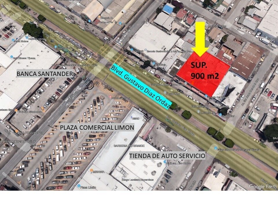 4 of 23: Ubicacion e alta conectividad y demanda, centros comerciales