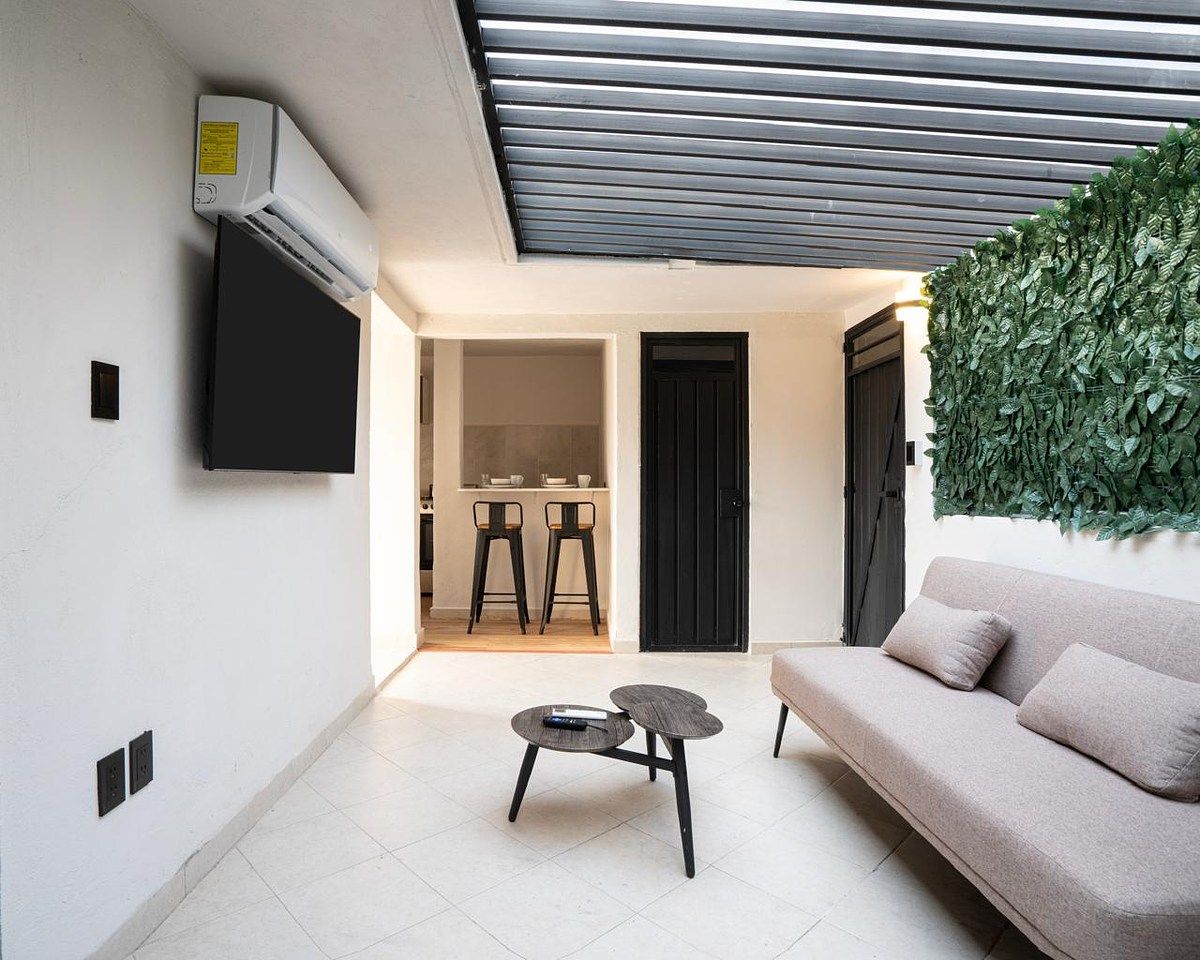 RENT FURNISHED APARTMENT IN ROMA NORTE, photo 1 of 19