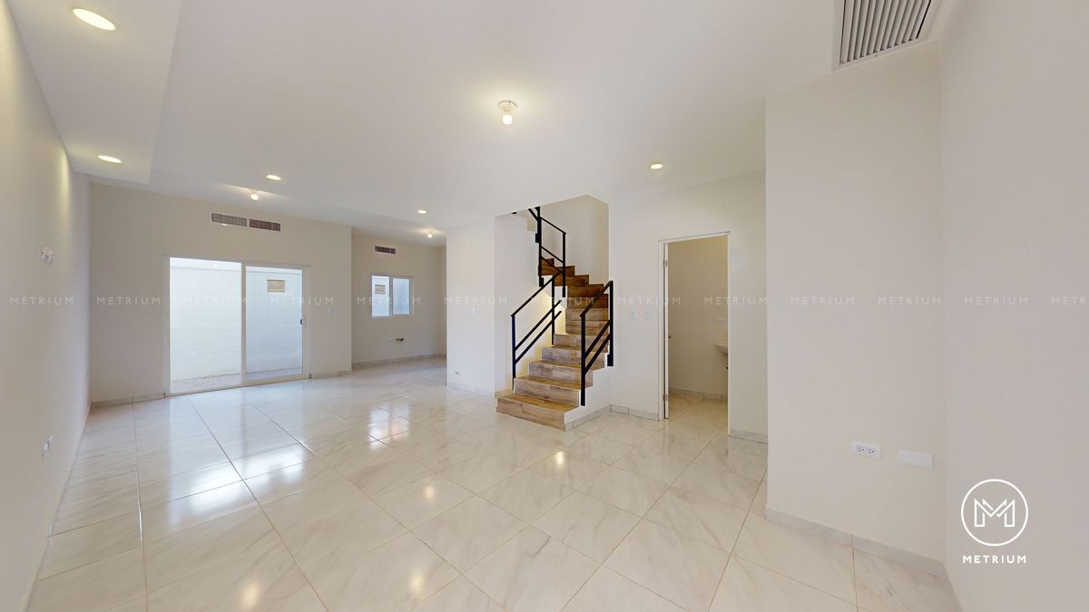 2 de 14: Sala / Comedor