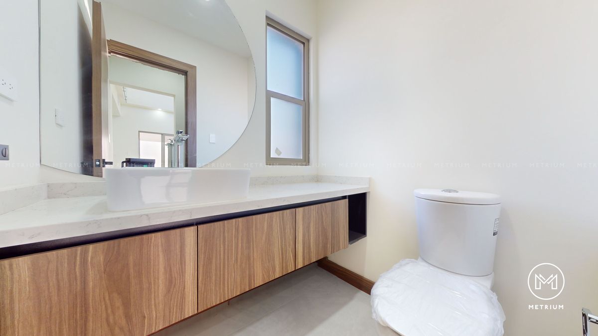 4 de 19: Medio Baño