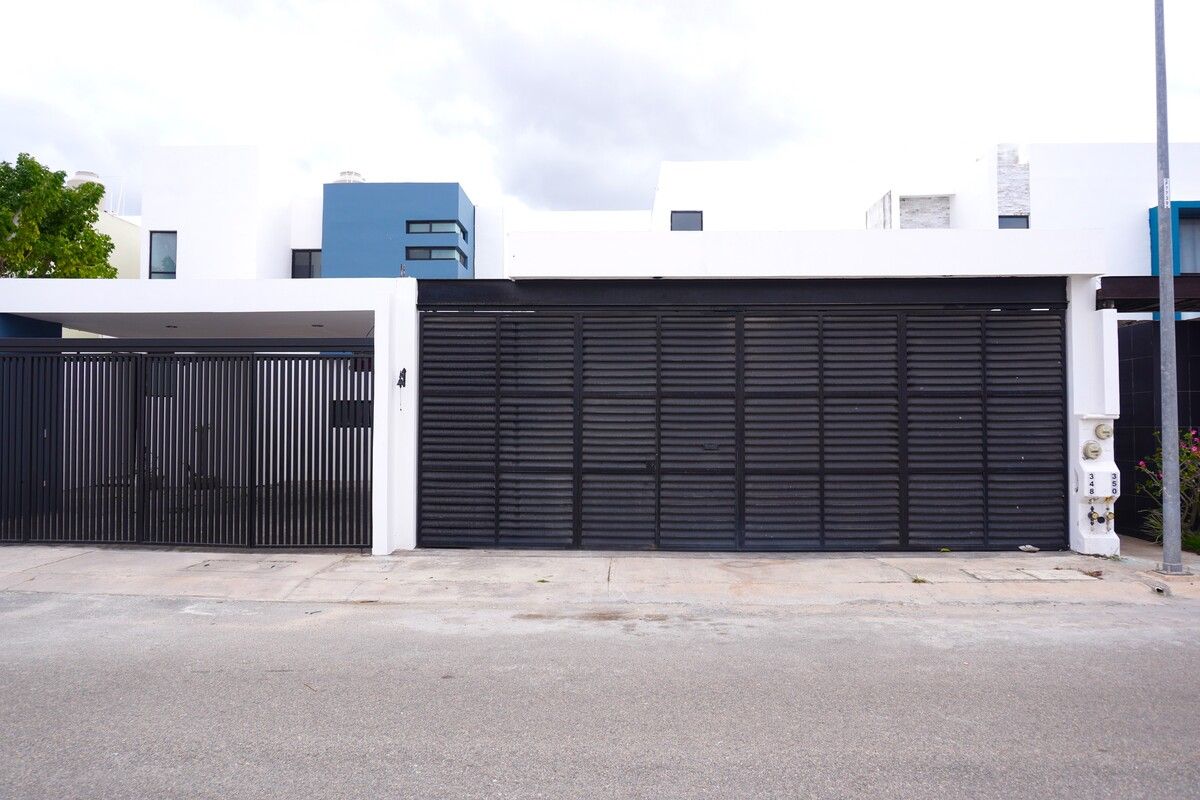 2 de 14: FACHADA CASA