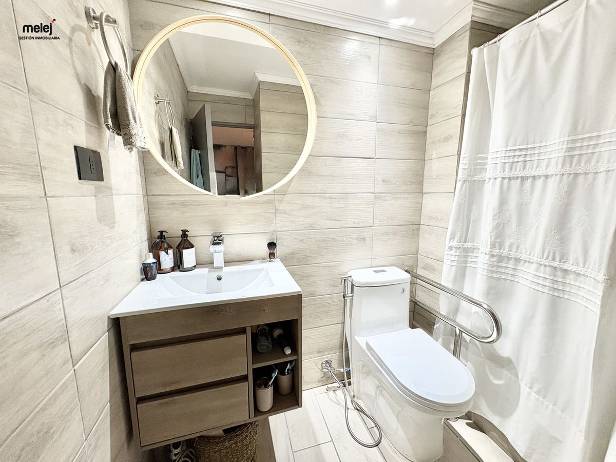 5 de 14: Baño 1