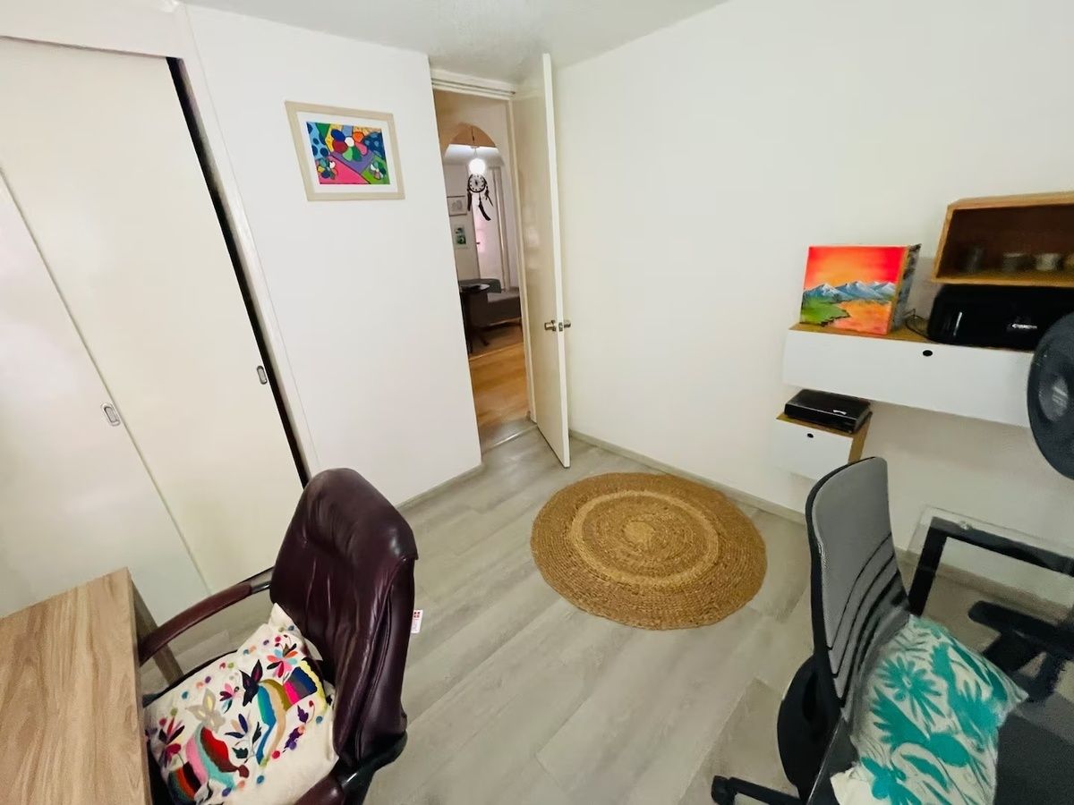 26 de 29: Recámara secundaria u oficina