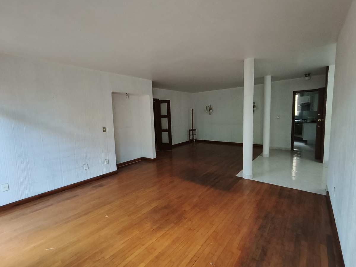 7 de 30: Sala-comedor