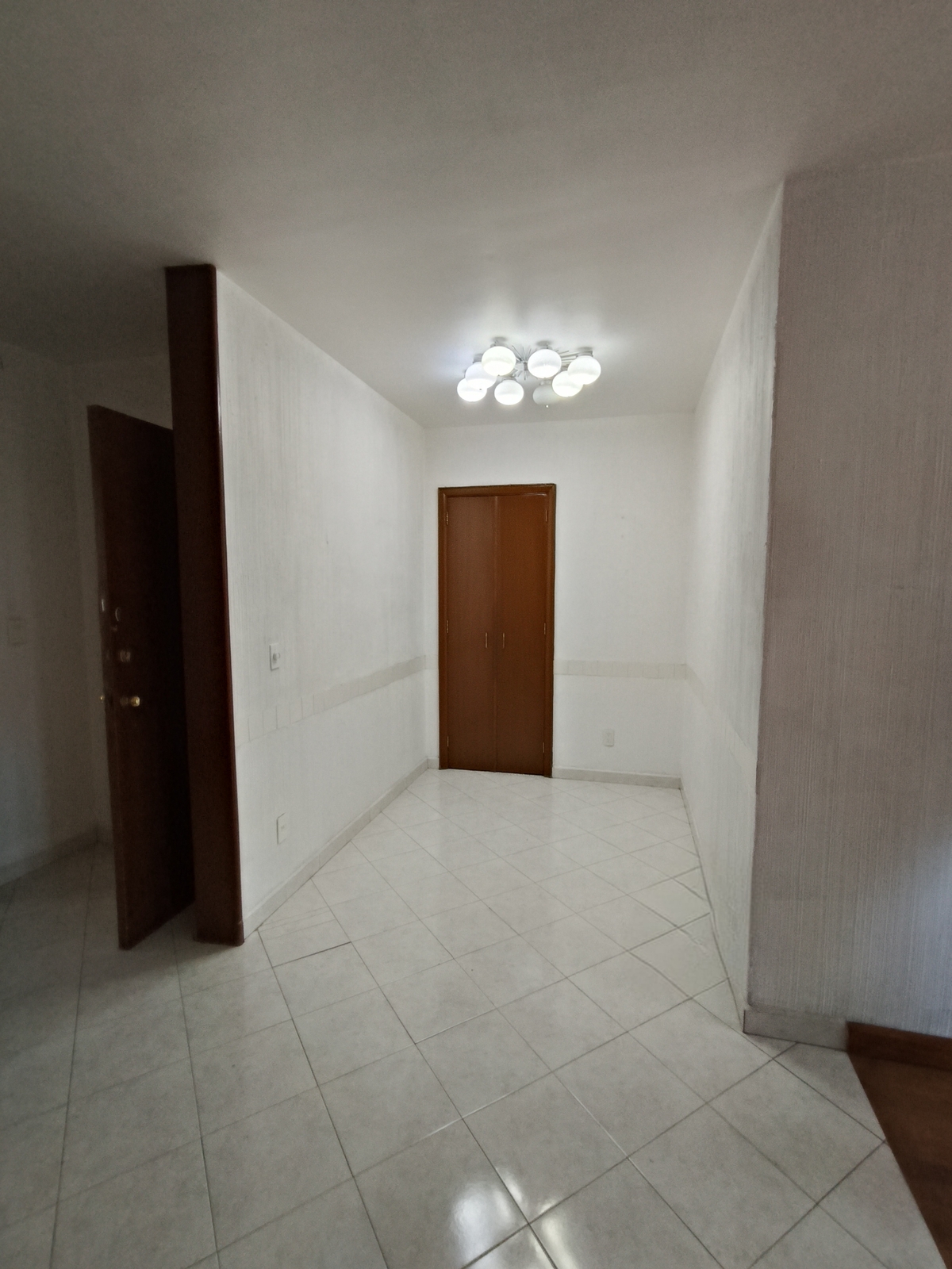 9 de 30: Antecomedor y despensa