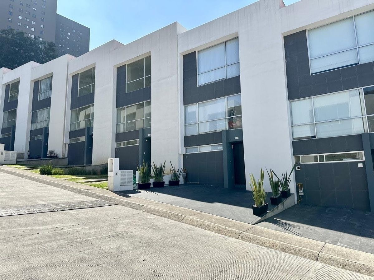 Venta Casas en Condominio en Bosque Real