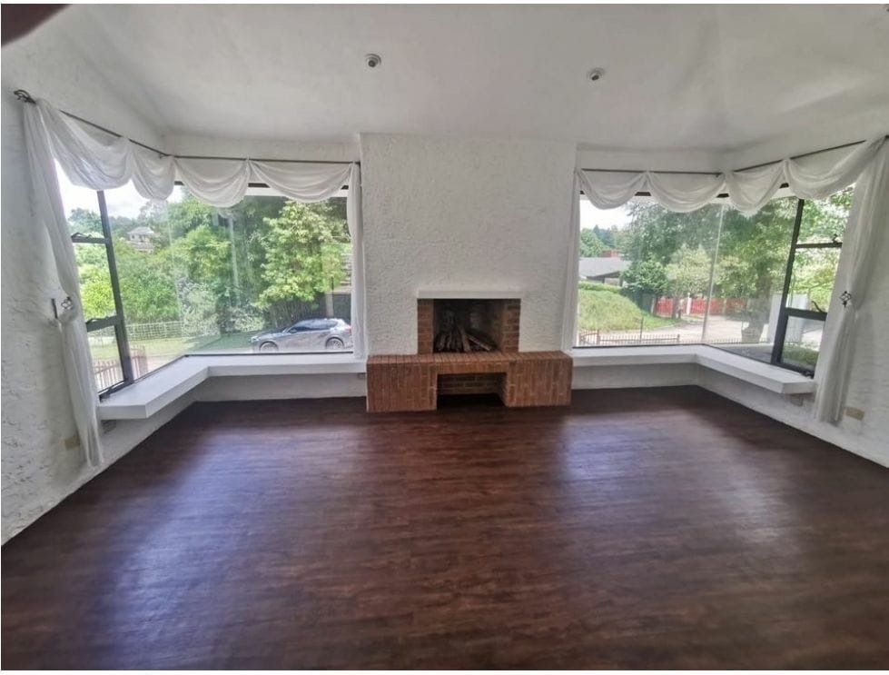 Casa en Venta y Renta  en Condominio Francisco Javier km 16.5