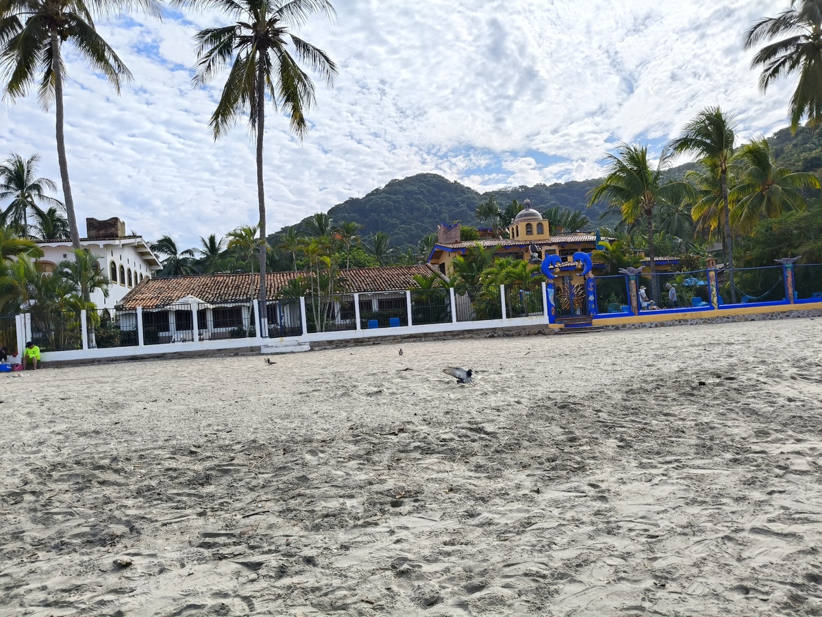 3 de 21: El cerro esta cerca con una vista paradisíaca
