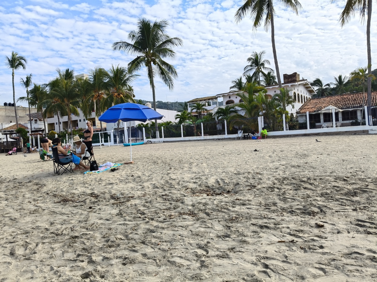 5 de 21: Casas campestres frente a la playa