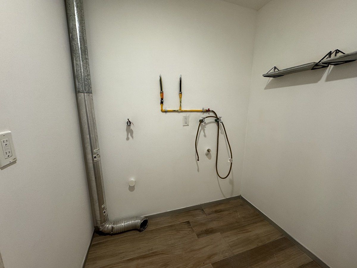 16 of 27: Cuarto de lavado