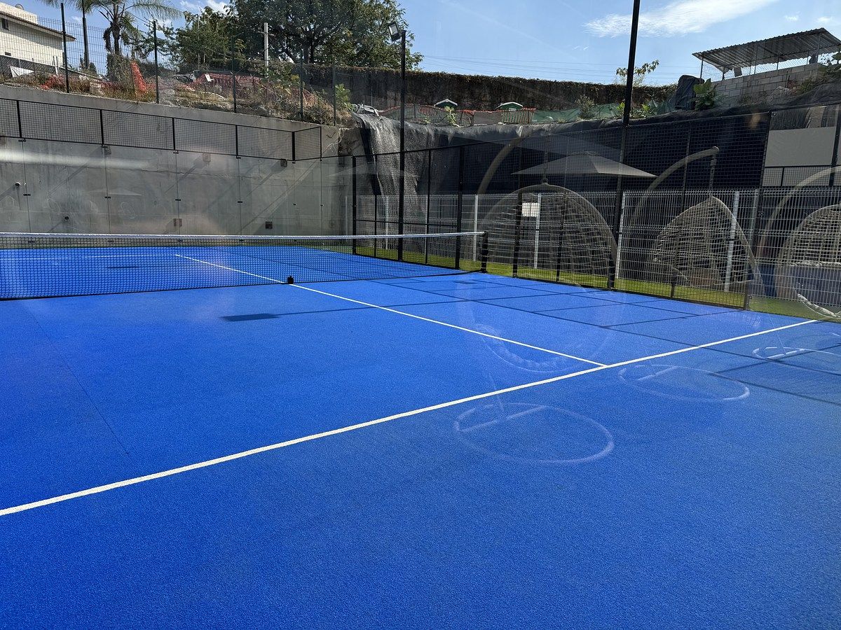 22 of 27: Cancha de pádel