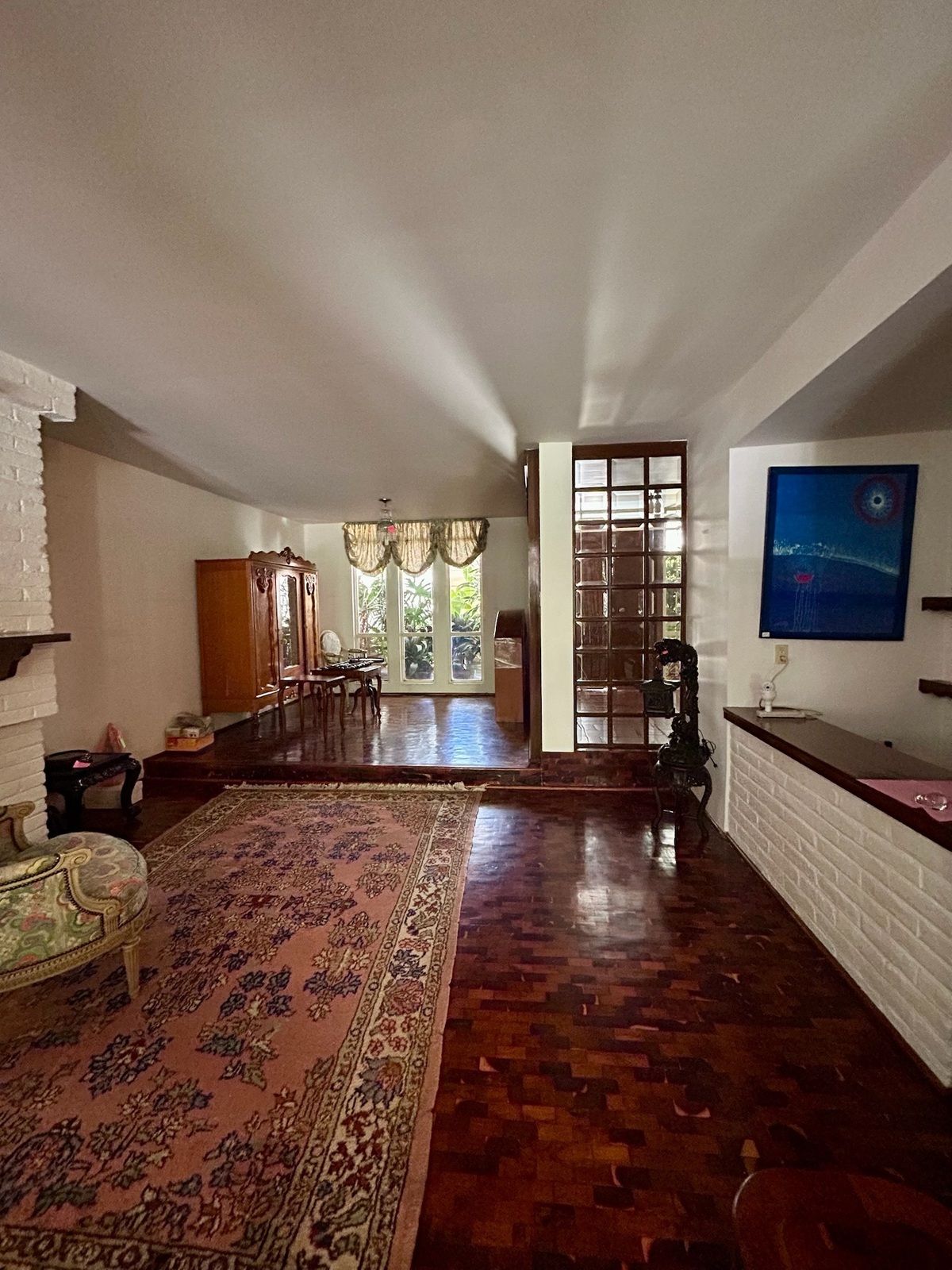 13 de 45: Sala 2 y bar