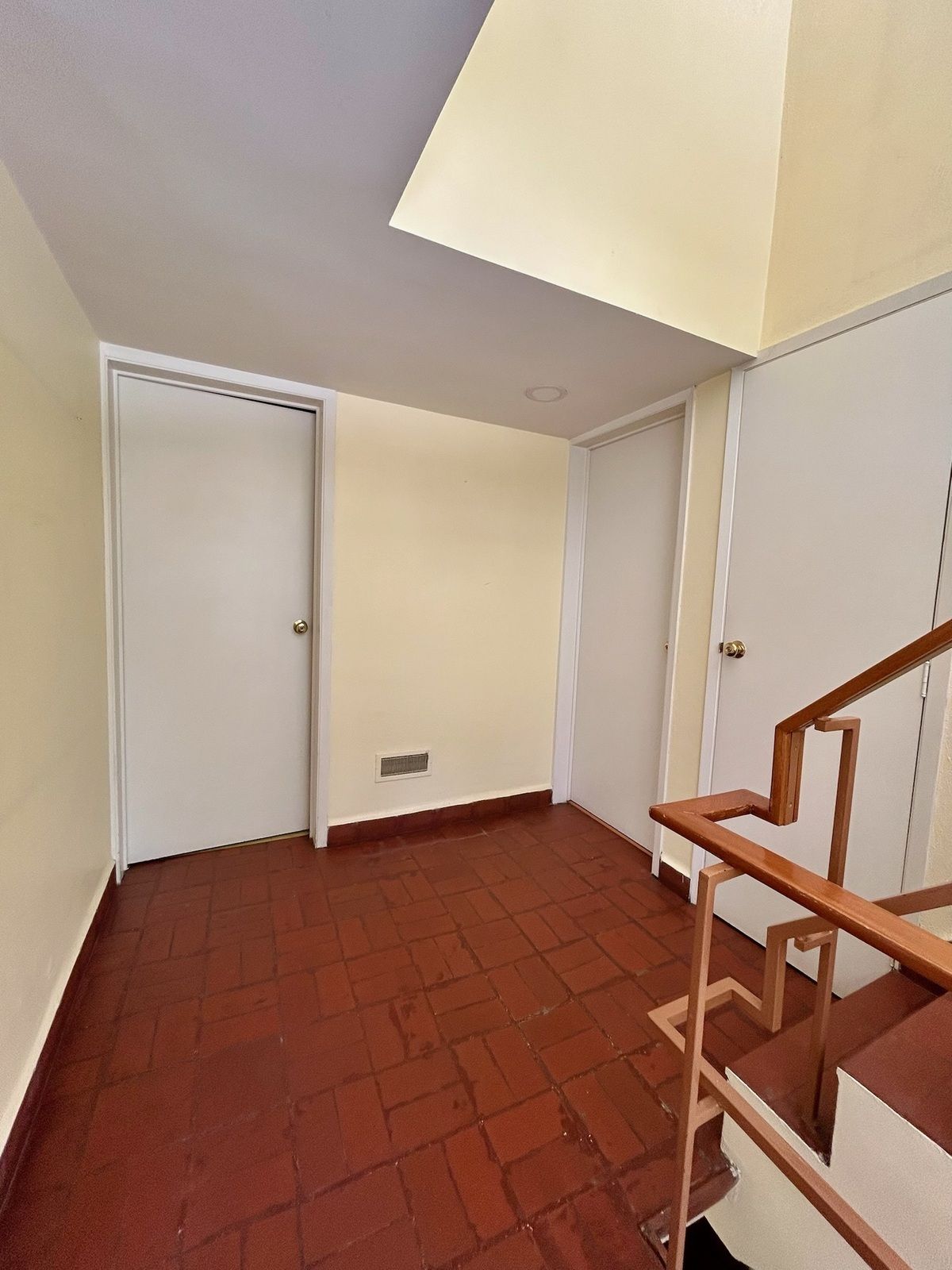 30 de 45: Hall recamaras